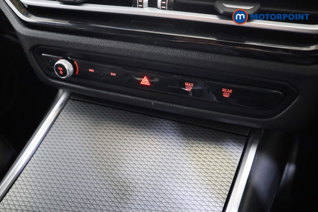 BMW 3 Series M Sport Automatic Petrol Plug-In Hybrid Estate - Stock Number (1539982) - 8th supplementary image