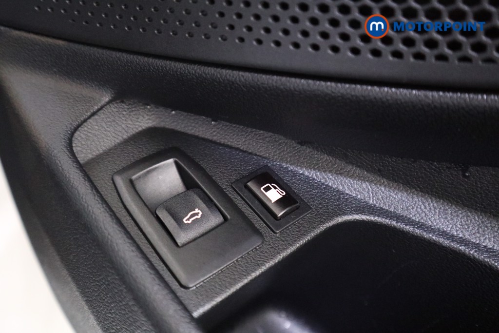BMW 3 Series M Sport Automatic Petrol Plug-In Hybrid Estate - Stock Number (1539982) - 11th supplementary image