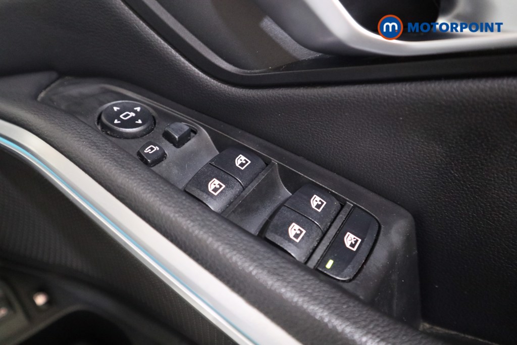 BMW 3 Series M Sport Automatic Petrol Plug-In Hybrid Estate - Stock Number (1539982) - 12th supplementary image