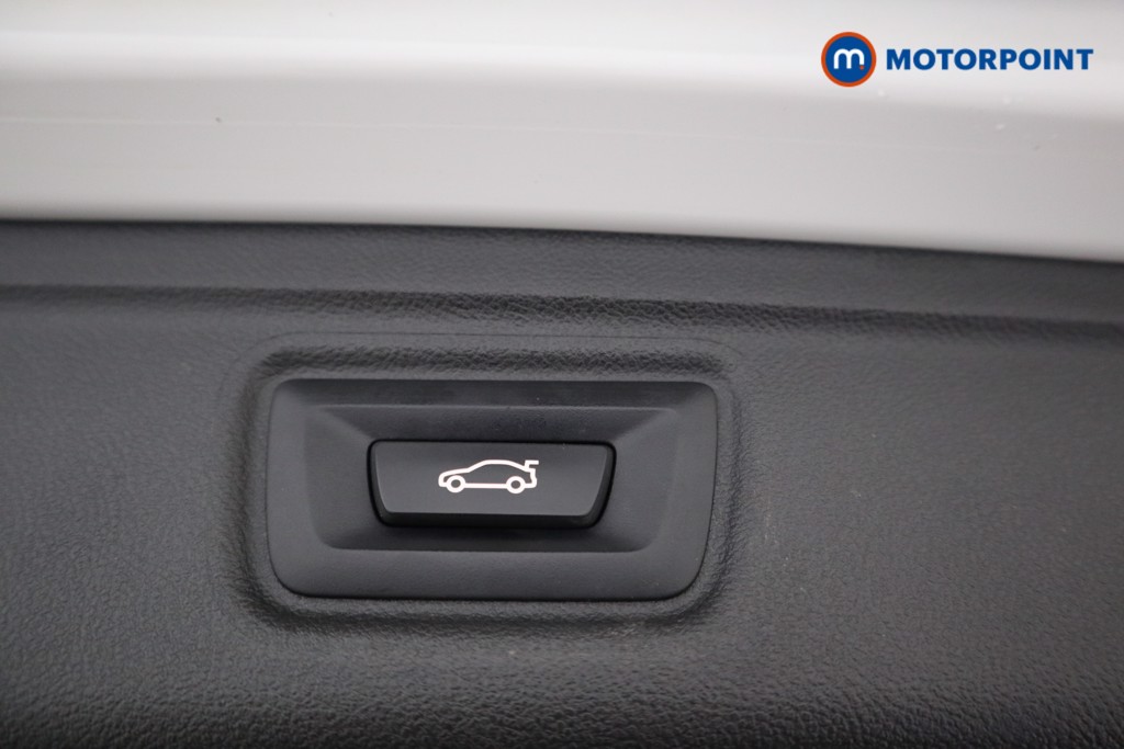 BMW 3 Series M Sport Automatic Petrol Plug-In Hybrid Estate - Stock Number (1539982) - 17th supplementary image