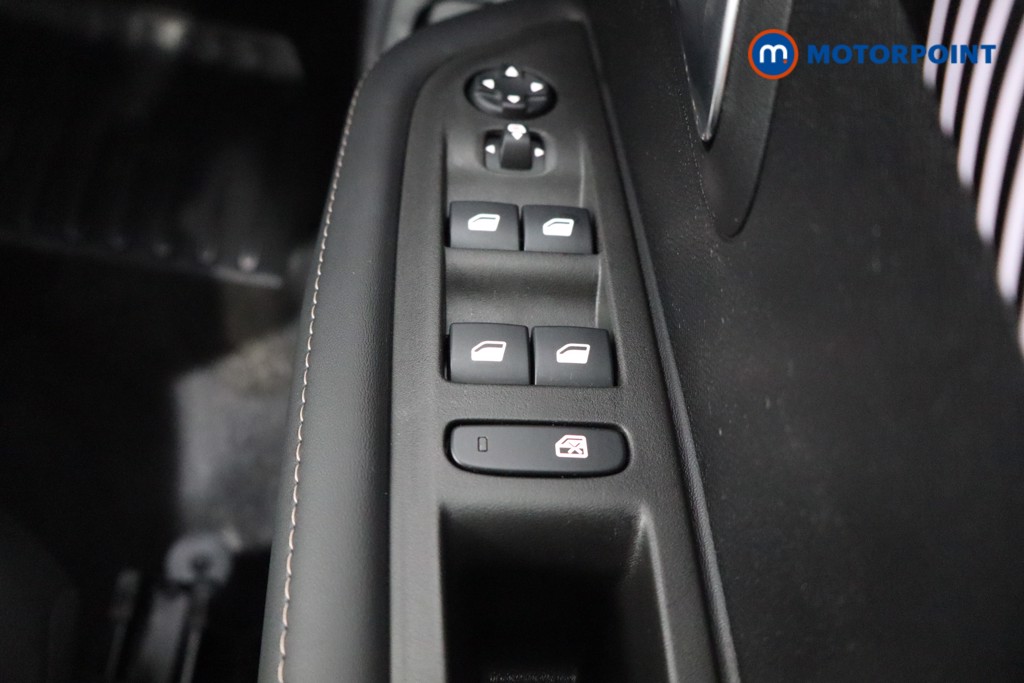 Peugeot 208 Allure Automatic Petrol-Electric Hybrid Hatchback - Stock Number (1540224) - 18th supplementary image
