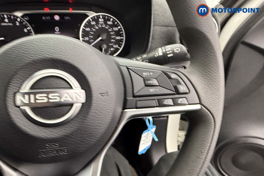 Nissan Juke Acenta Premium Manual Petrol SUV - Stock Number (1540411) - 12th supplementary image