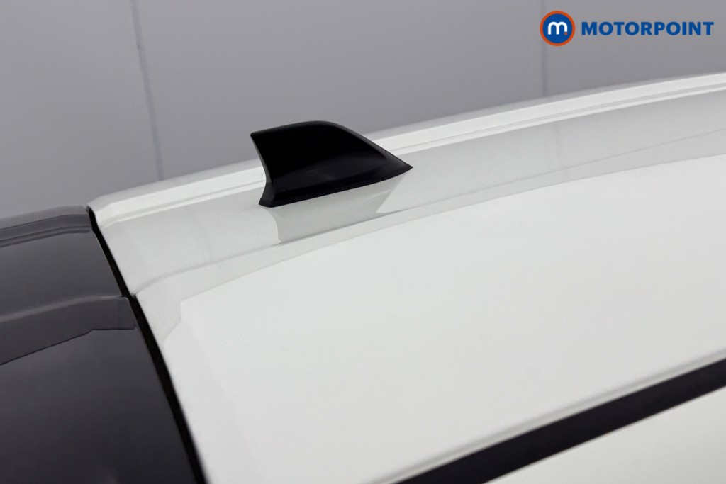 Nissan Juke Acenta Premium Manual Petrol SUV - Stock Number (1540411) - 17th supplementary image