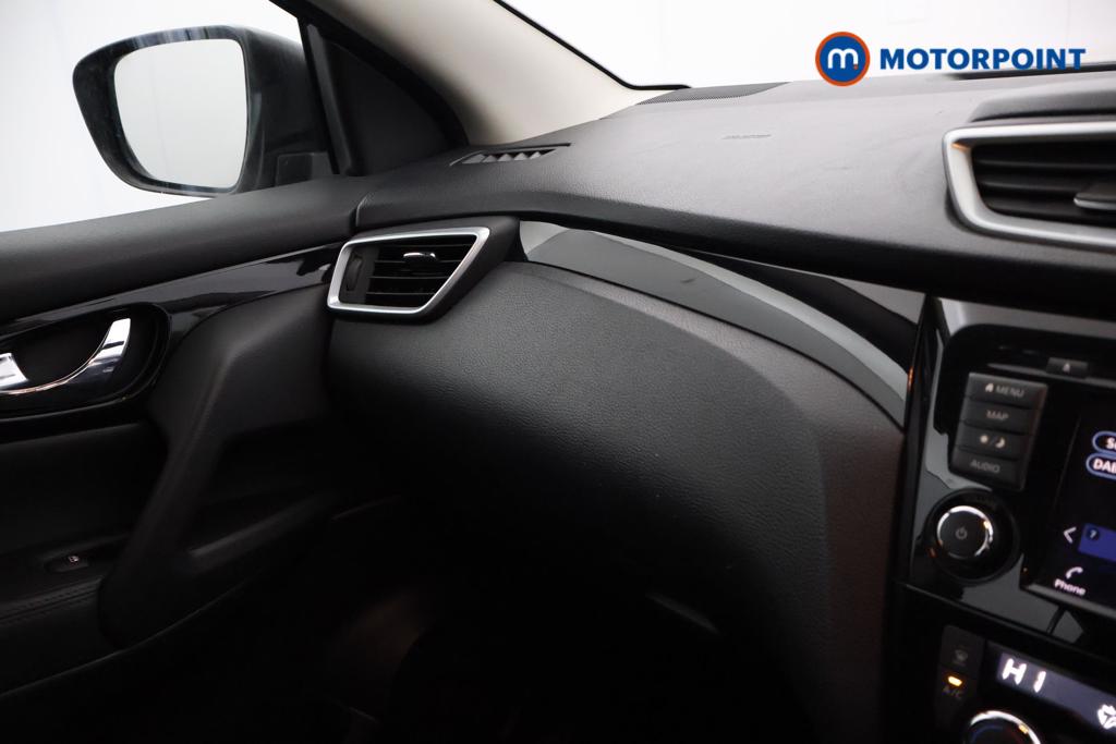 Nissan Qashqai Acenta Premium Manual Petrol SUV - Stock Number (1540651) - 7th supplementary image