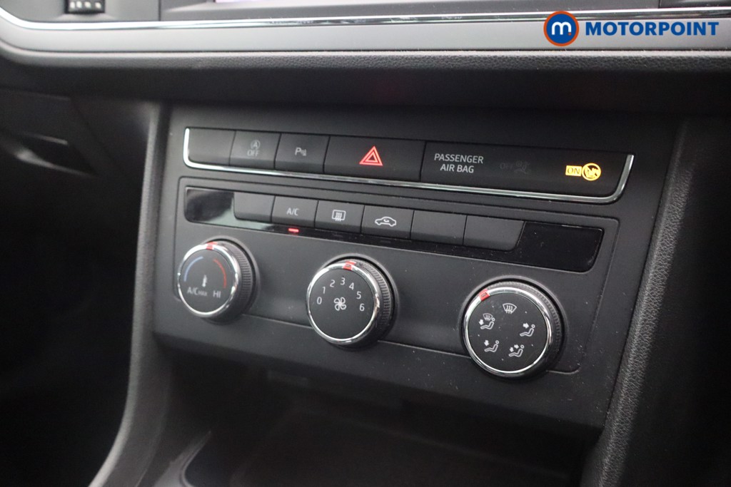 Seat Leon Se Dynamic Manual Petrol Hatchback - Stock Number (1541295) - 8th supplementary image