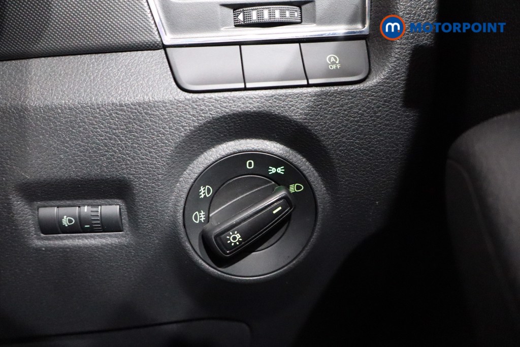 Skoda Fabia Black Edition Automatic Petrol Estate - Stock Number (1541445) - 16th supplementary image