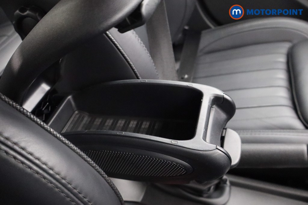 Mini Hatchback Cooper Exclusive Manual Petrol Hatchback - Stock Number (1541586) - 8th supplementary image