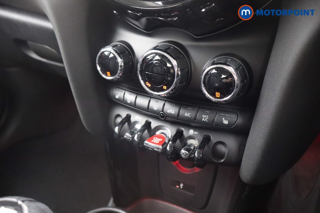 Mini Hatchback Cooper Exclusive Manual Petrol Hatchback - Stock Number (1541586) - 9th supplementary image