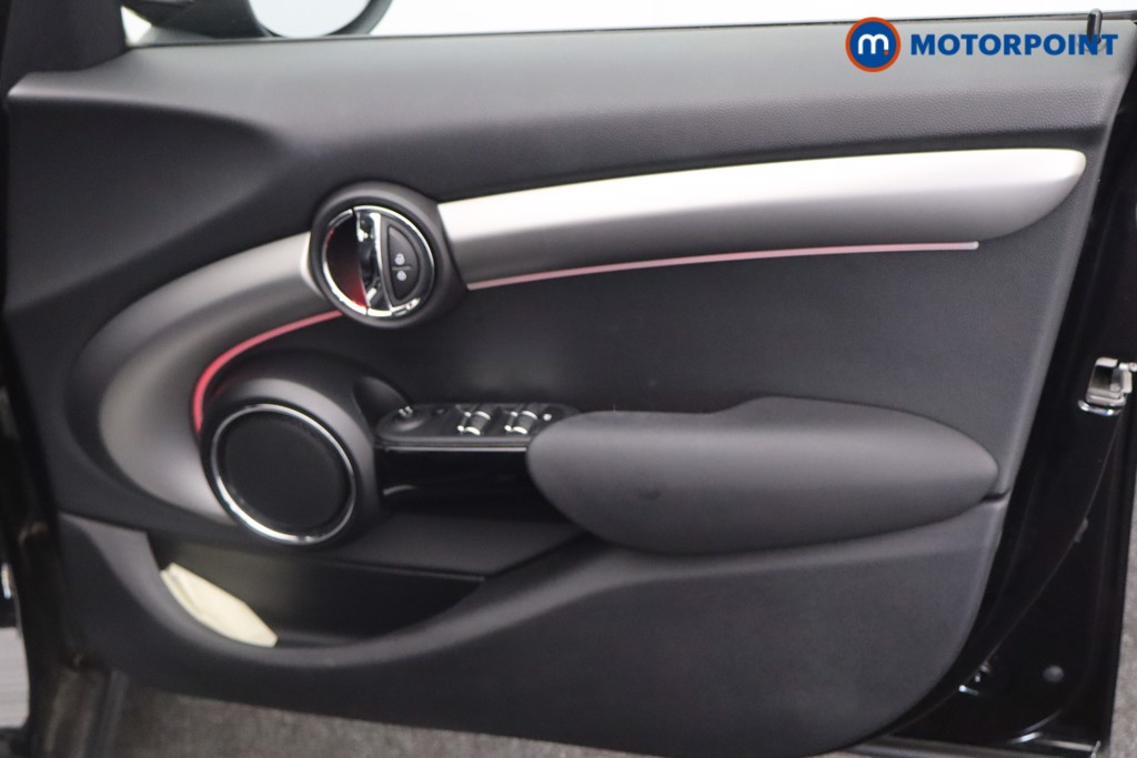 Mini Hatchback Cooper Exclusive Manual Petrol Hatchback - Stock Number (1541586) - 15th supplementary image