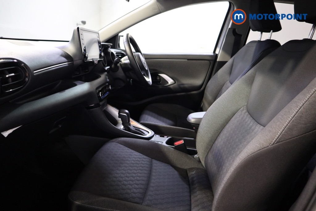 Toyota Yaris Design Automatic Petrol-Electric Hybrid Hatchback - Stock Number (1541631) - 10th supplementary image