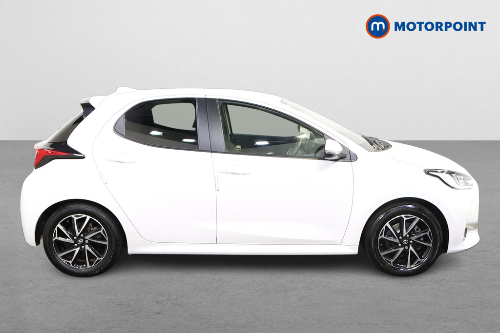 Toyota Yaris Design Automatic Petrol-Electric Hybrid Hatchback - Stock Number (1541631) - Drivers side