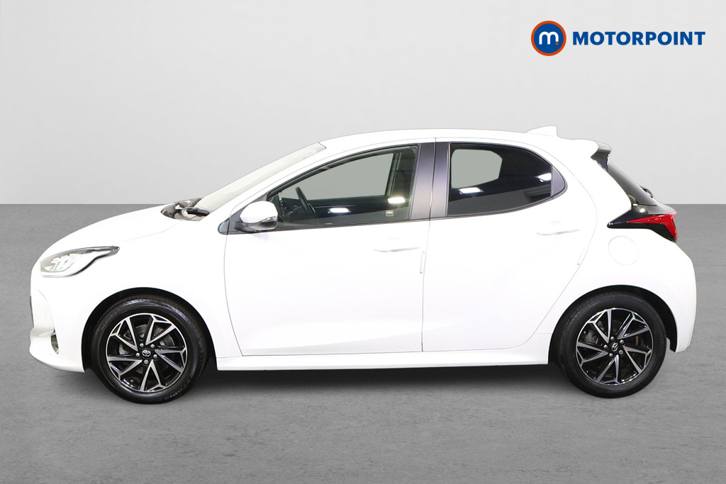 Toyota Yaris Design Automatic Petrol-Electric Hybrid Hatchback - Stock Number (1541631) - Passenger side
