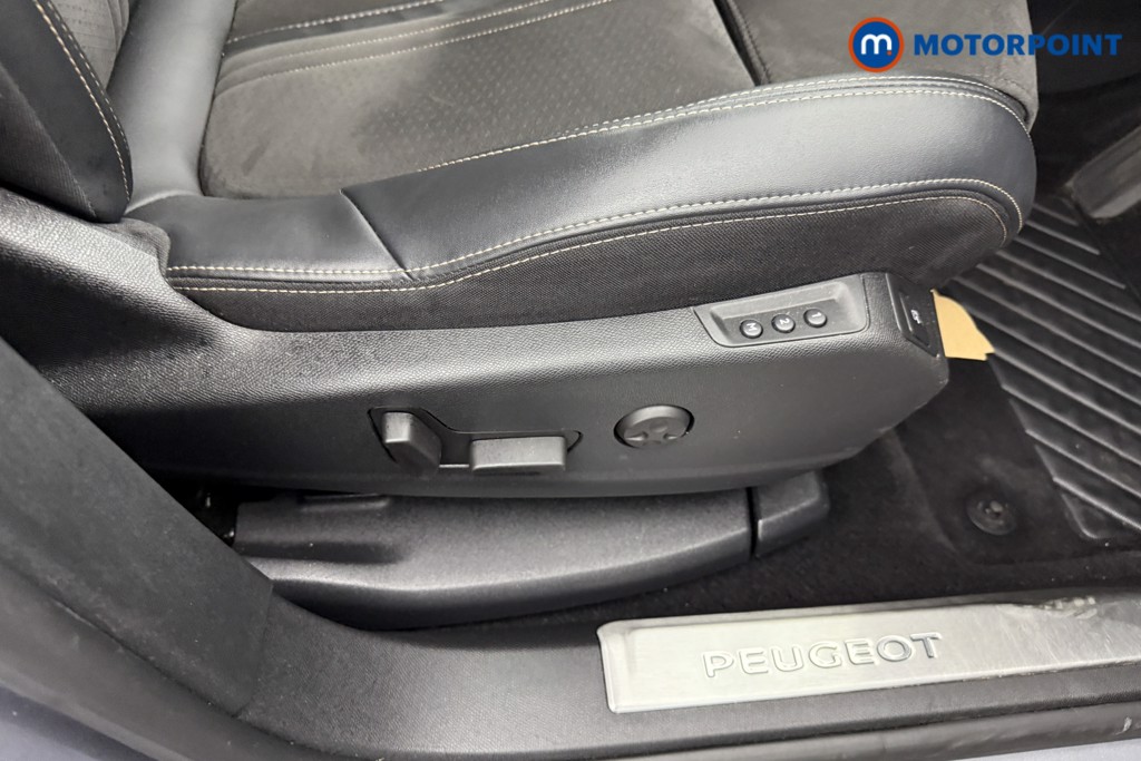 Peugeot 3008 Gt Premium Automatic Petrol SUV - Stock Number (1541697) - 18th supplementary image