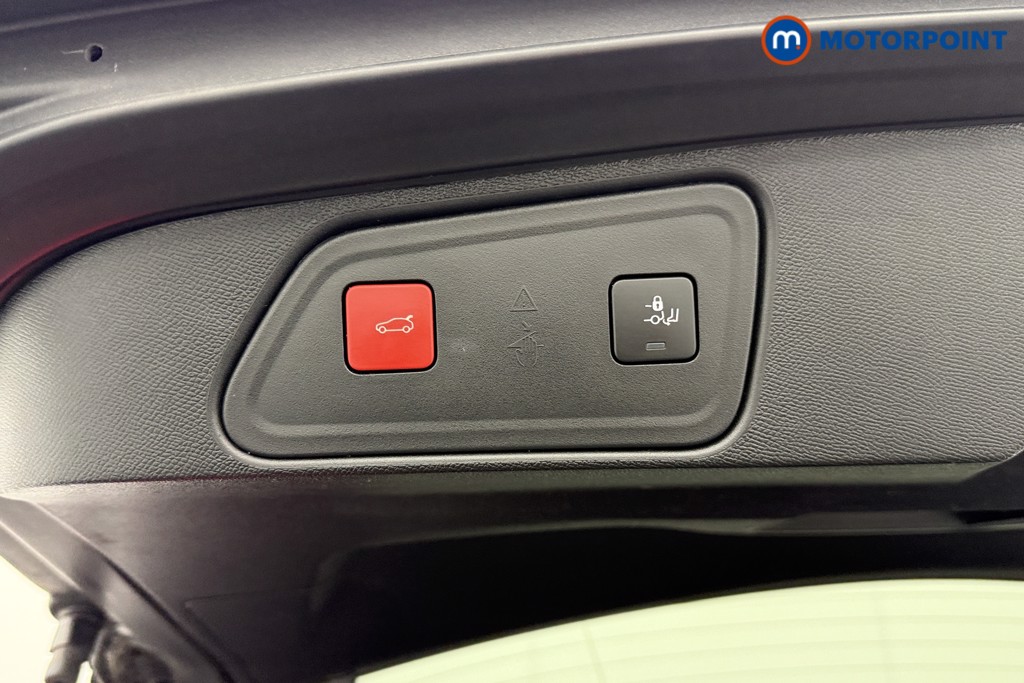 Peugeot 3008 Gt Premium Automatic Petrol SUV - Stock Number (1541697) - 23rd supplementary image