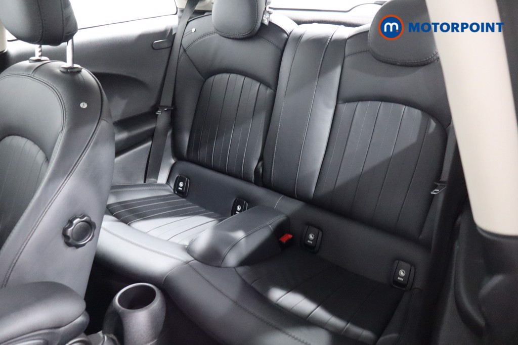 Mini Hatchback Cooper Exclusive Manual Petrol Hatchback - Stock Number (1542328) - 5th supplementary image