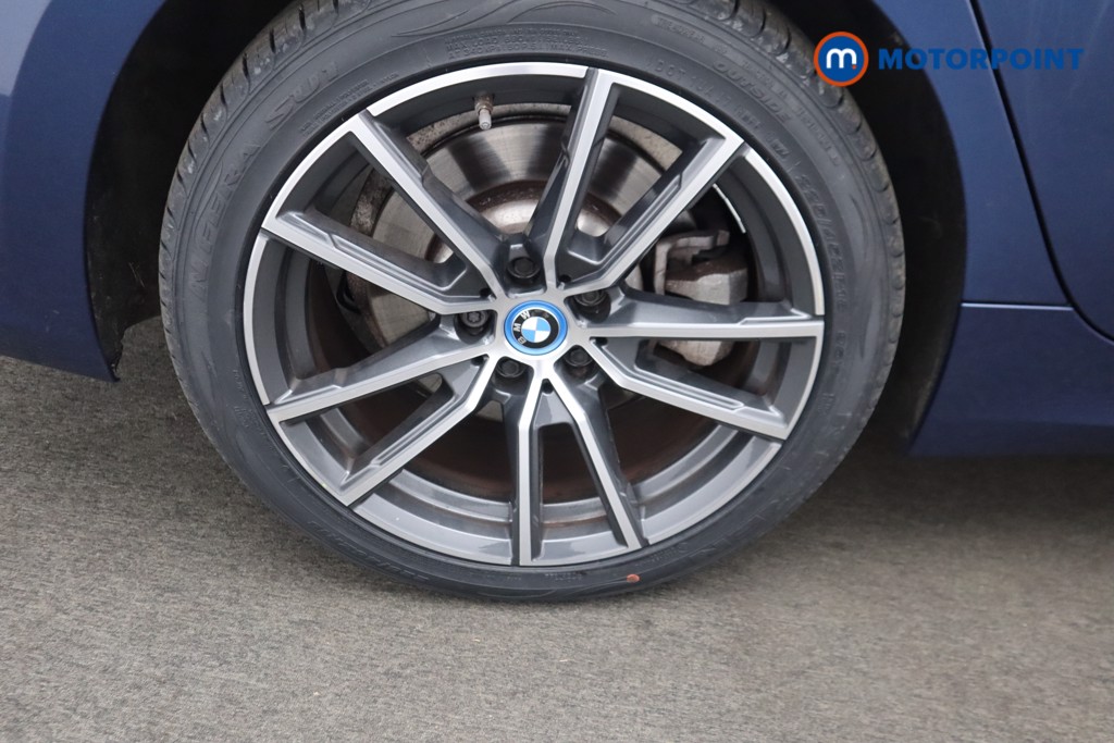 BMW 3 Series Sport Pro Automatic Petrol Plug-In Hybrid Saloon - Stock Number (1542394) - 21st supplementary image