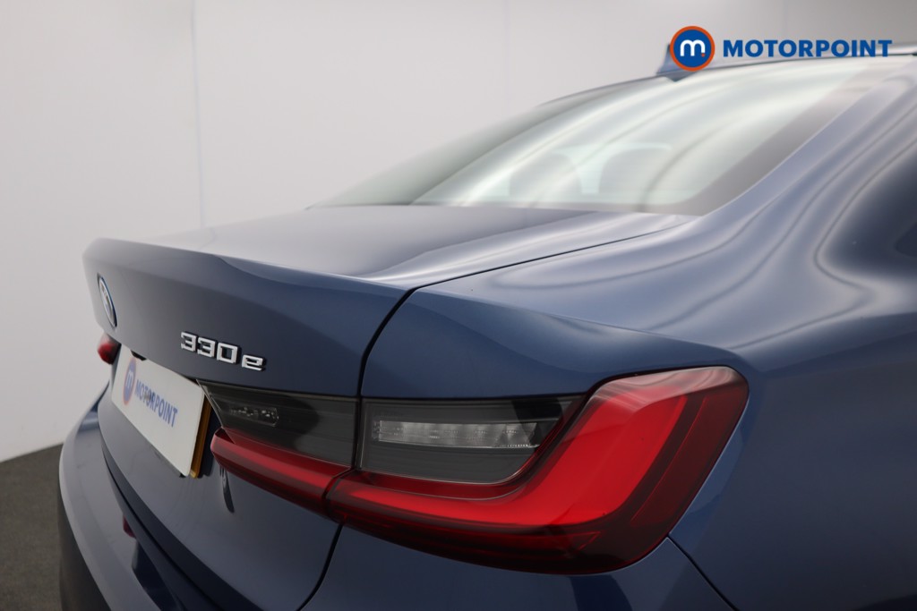 BMW 3 Series Sport Pro Automatic Petrol Plug-In Hybrid Saloon - Stock Number (1542394) - 25th supplementary image