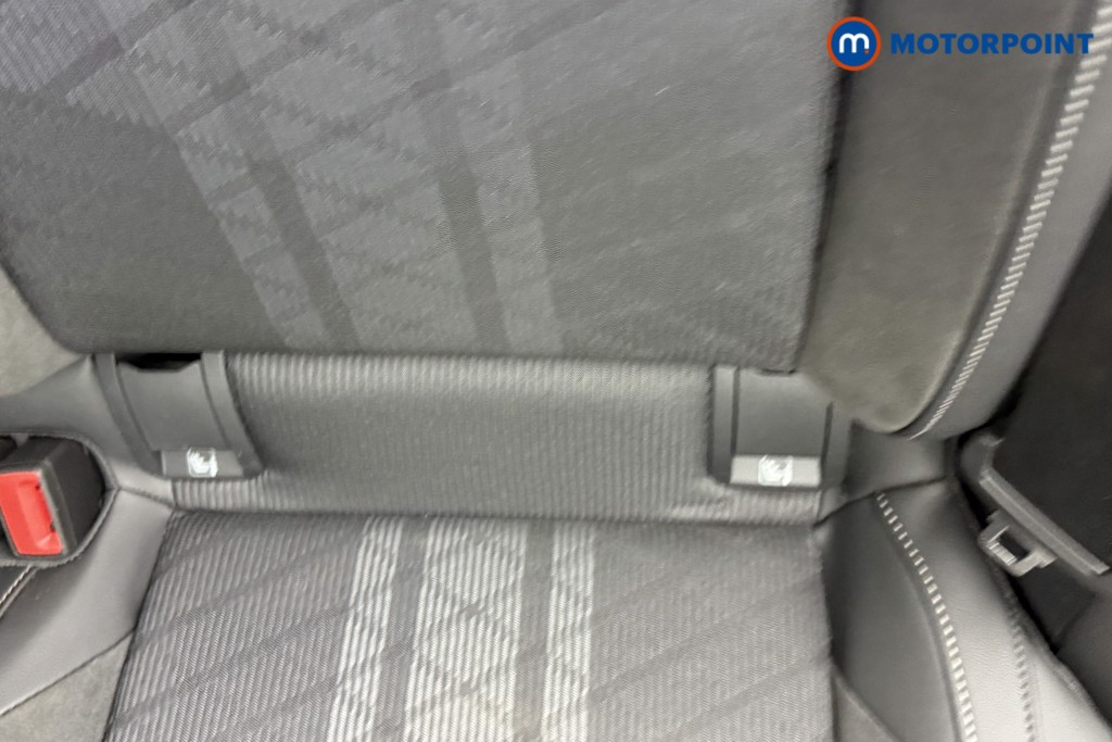 Volkswagen Golf R-Line Automatic Diesel Hatchback - Stock Number (1542401) - 21st supplementary image
