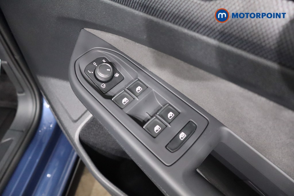 Volkswagen Golf R-Line Automatic Diesel Hatchback - Stock Number (1542409) - 22nd supplementary image