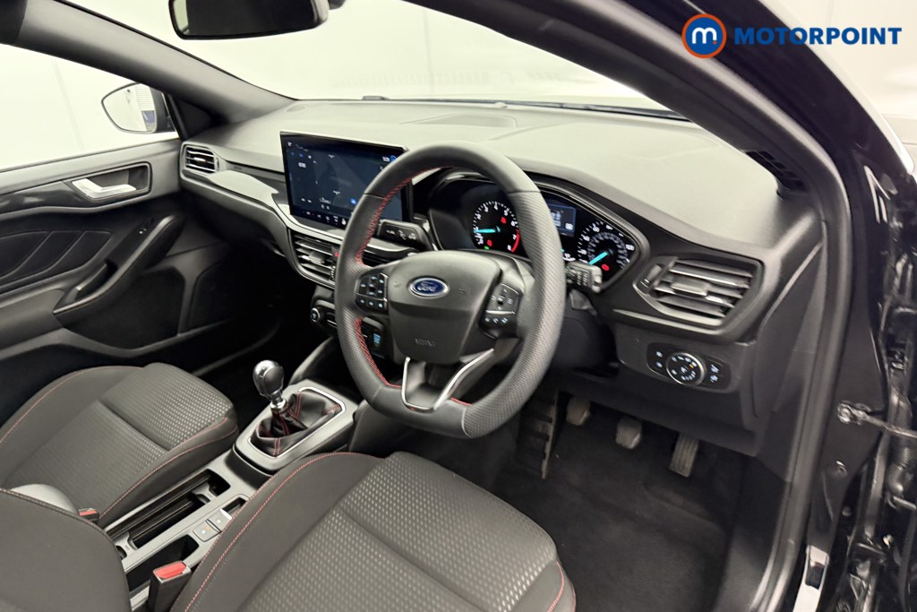 Ford Focus St-Line Manual Petrol Hatchback - Stock Number (1542562) - 4th supplementary image