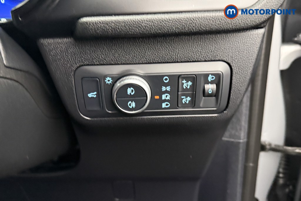 Ford Kuga St-Line Edition Manual Petrol SUV - Stock Number (1542565) - 15th supplementary image