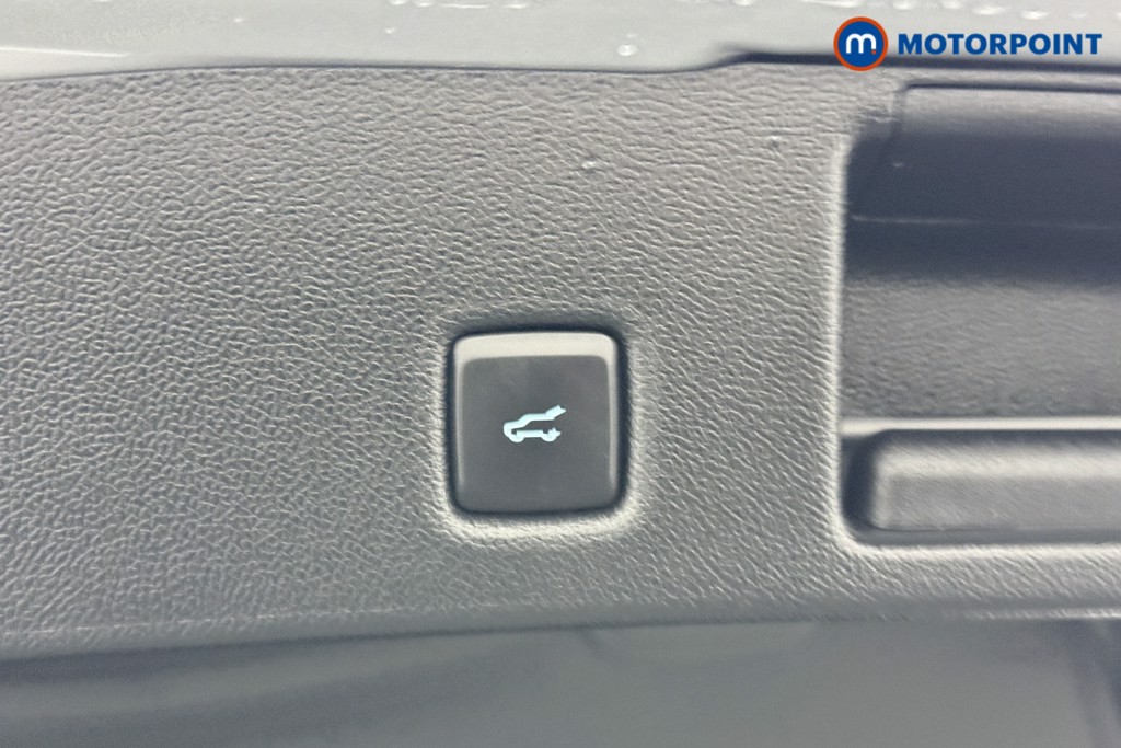 Ford Kuga St-Line Edition Manual Petrol SUV - Stock Number (1542565) - 24th supplementary image