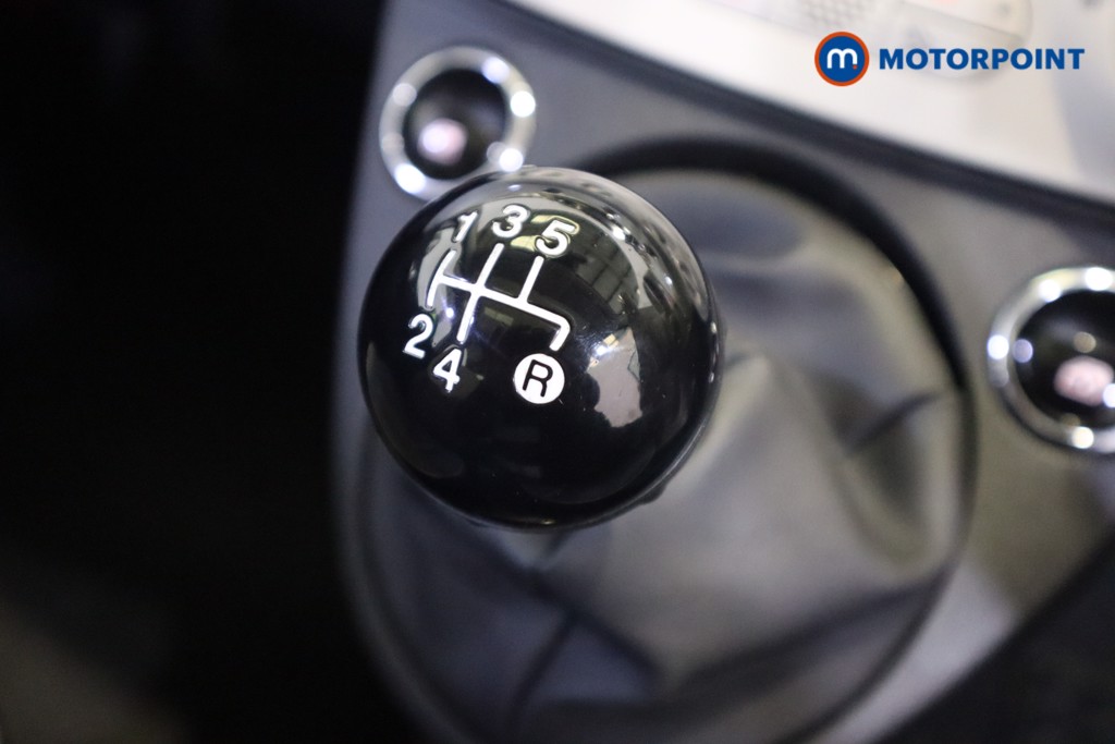 Fiat 500 Lounge Manual Petrol Hatchback - Stock Number (1542582) - 5th supplementary image