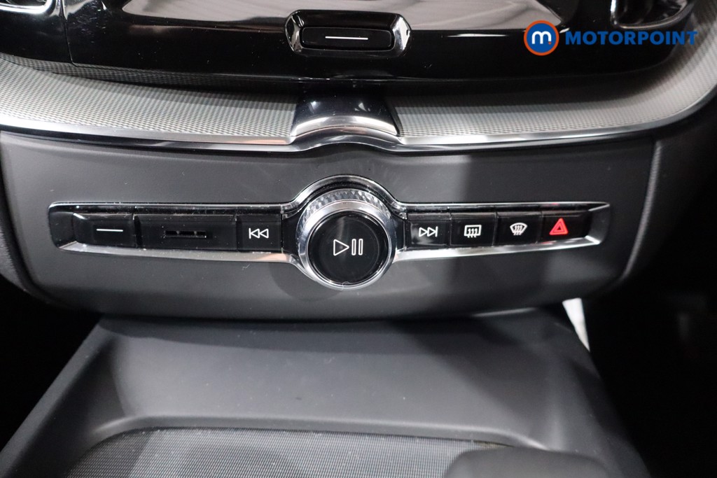 Volvo Xc60 Core Automatic Petrol SUV - Stock Number (1542734) - 14th supplementary image