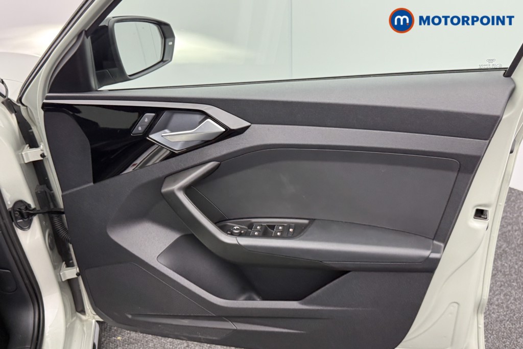 Audi A1 Black Edition Manual Petrol Hatchback - Stock Number (1542850) - 15th supplementary image
