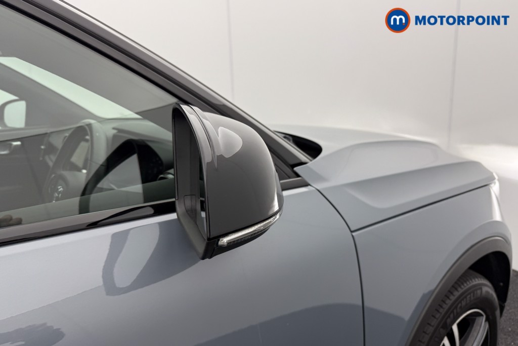 Volvo Xc40 R Design Manual Petrol SUV - Stock Number (1543142) - 18th supplementary image