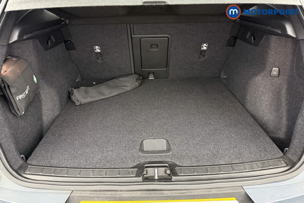 Volvo Xc40 R Design Manual Petrol SUV - Stock Number (1543142) - 21st supplementary image
