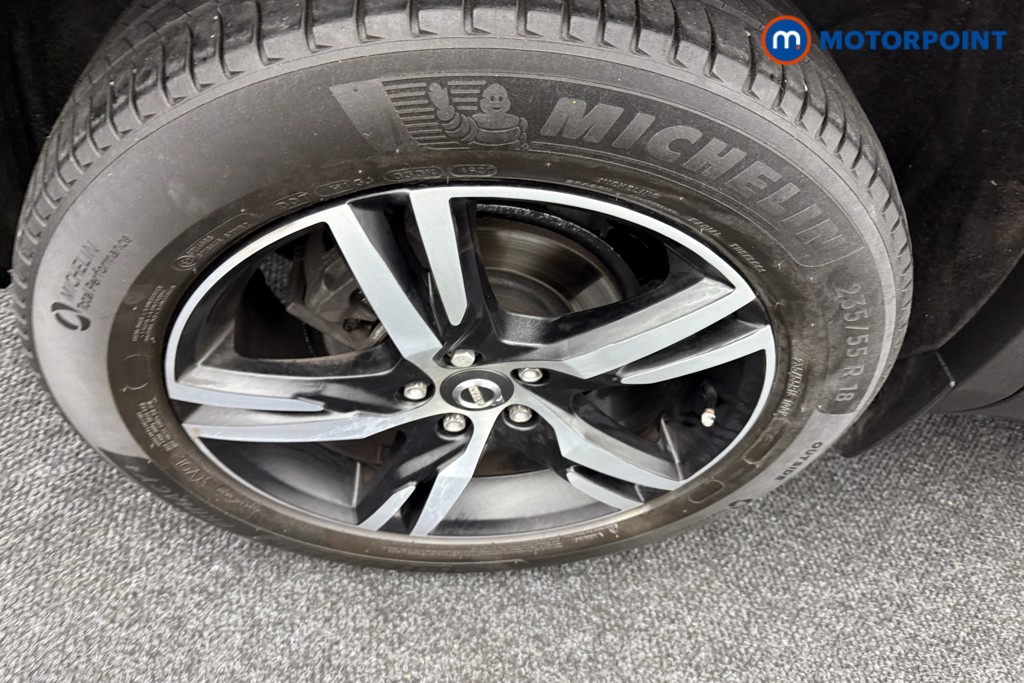 Volvo Xc40 R Design Manual Petrol SUV - Stock Number (1543142) - 32nd supplementary image