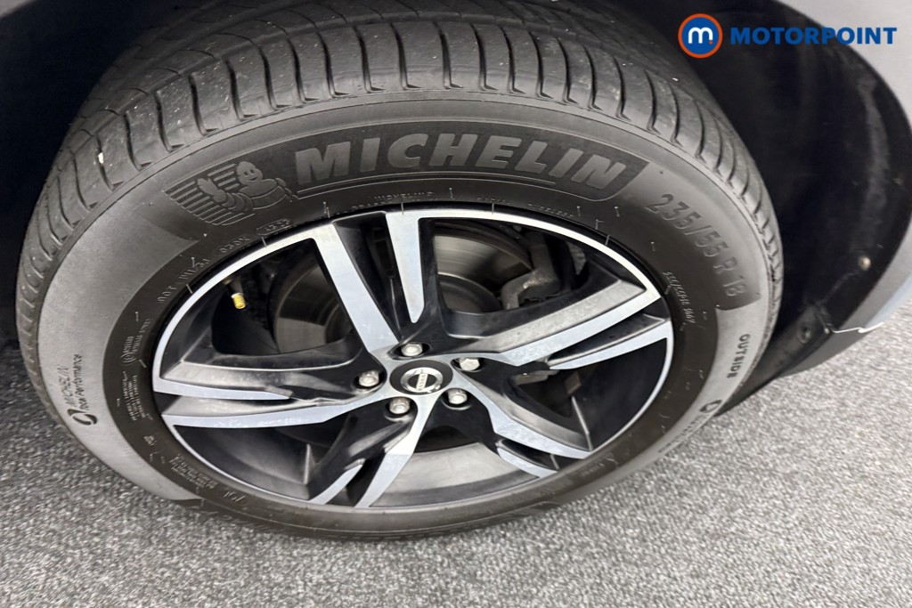 Volvo Xc40 R Design Manual Petrol SUV - Stock Number (1543142) - 33rd supplementary image