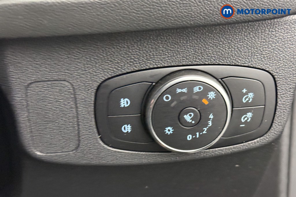 Ford Focus Active X Automatic Petrol-Electric Hybrid Estate - Stock Number (1543213) - 14th supplementary image