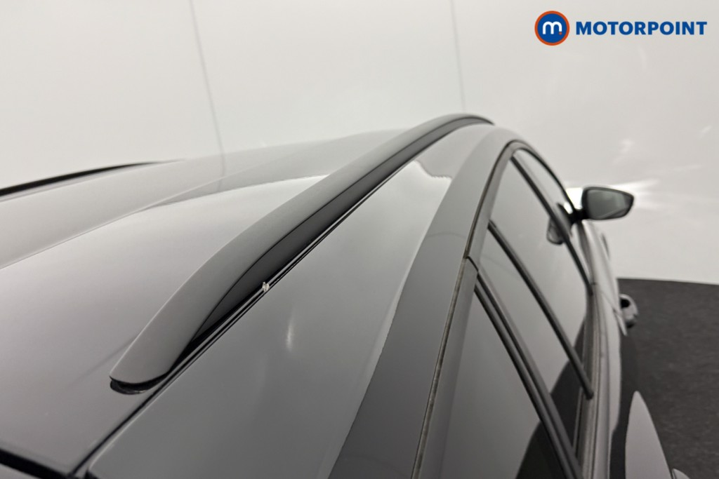Ford Focus Active X Automatic Petrol-Electric Hybrid Estate - Stock Number (1543213) - 19th supplementary image