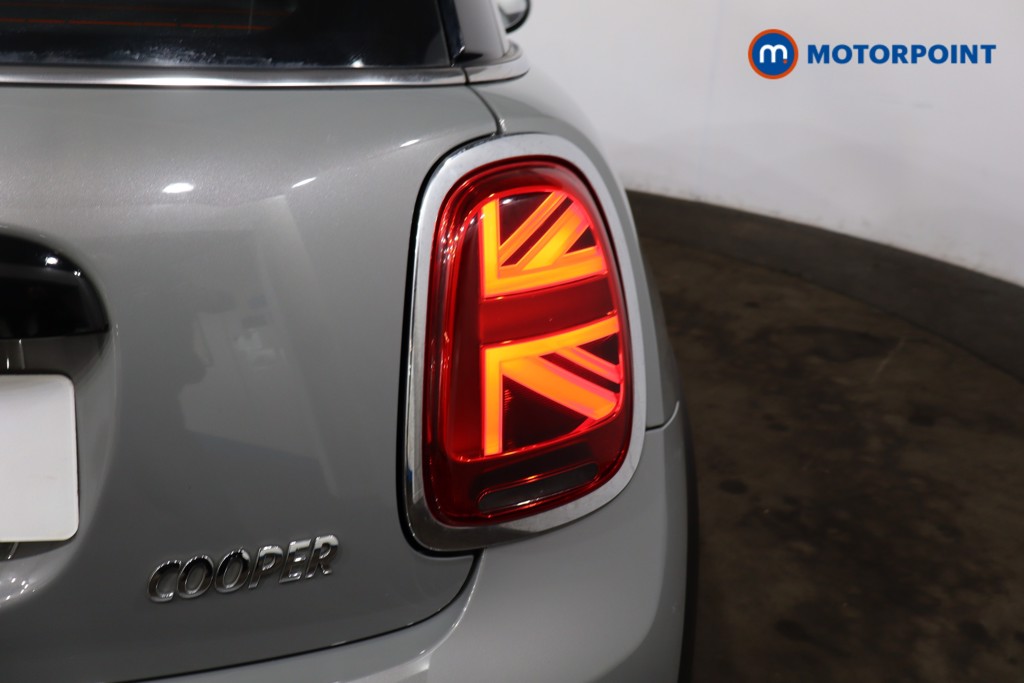 Mini Hatchback Cooper Classic Manual Petrol Hatchback - Stock Number (1543276) - 25th supplementary image