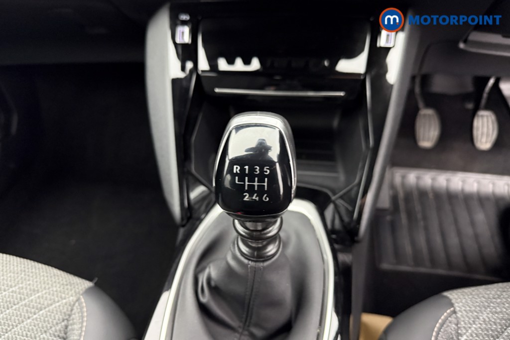 Peugeot 2008 Allure Manual Petrol SUV - Stock Number (1543368) - 10th supplementary image