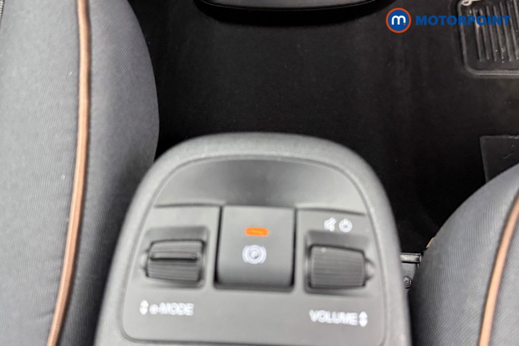 Fiat 500 Icon Automatic Electric Hatchback - Stock Number (1543385) - 13th supplementary image