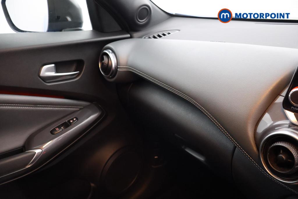 Nissan Juke N-Connecta Manual Petrol SUV - Stock Number (1543415) - 7th supplementary image
