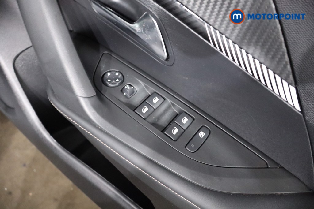 Peugeot 2008 Allure Manual Petrol SUV - Stock Number (1543563) - 23rd supplementary image