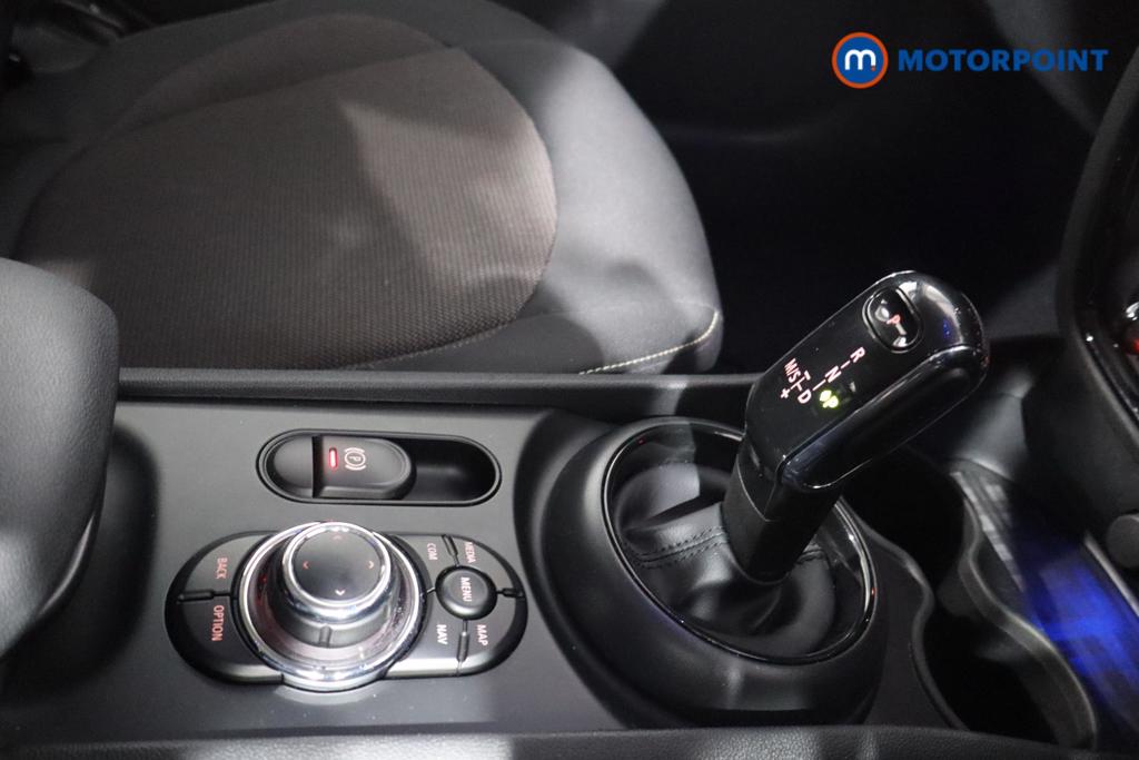 Mini Clubman Cooper Classic Automatic Petrol Estate - Stock Number (1543597) - 4th supplementary image