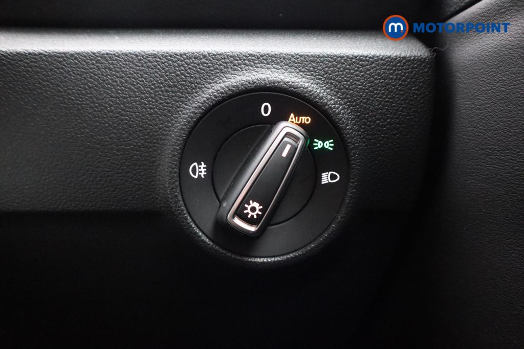 Volkswagen T-Roc R-Line Manual Petrol SUV - Stock Number (1543778) - 16th supplementary image