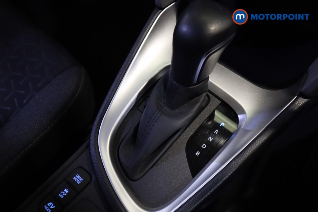 Toyota Yaris Cross Icon Automatic Petrol-Electric Hybrid Estate - Stock Number (1543861) - 5th supplementary image