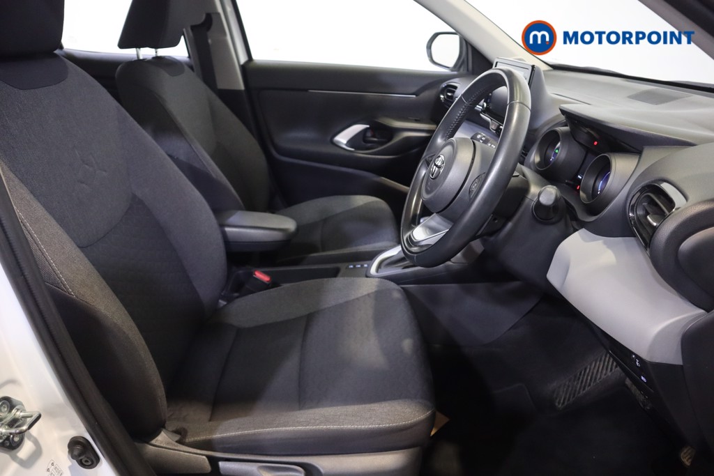 Toyota Yaris Cross Icon Automatic Petrol-Electric Hybrid Estate - Stock Number (1543861) - 6th supplementary image