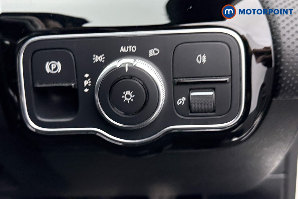 Mercedes-Benz A Class Amg Line Edition Automatic Petrol Plug-In Hybrid Saloon - Stock Number (1543928) - 14th supplementary image