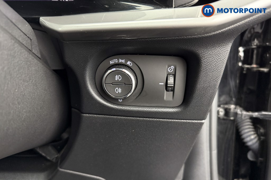 Vauxhall Mokka Ultimate Automatic Electric SUV - Stock Number (1543930) - 15th supplementary image