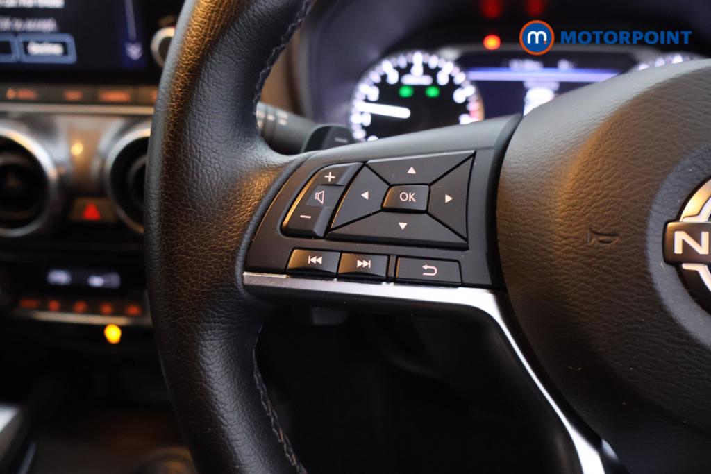 Nissan Juke N-Connecta Automatic Petrol SUV - Stock Number (1544036) - 2nd supplementary image