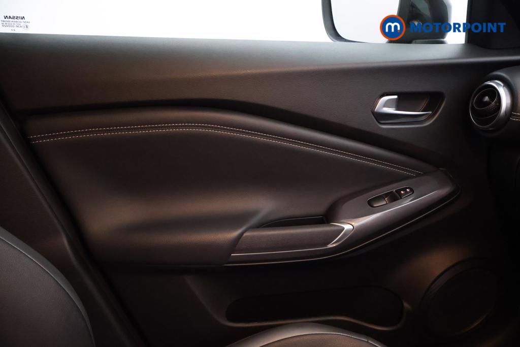 Nissan Juke N-Connecta Automatic Petrol SUV - Stock Number (1544036) - 8th supplementary image