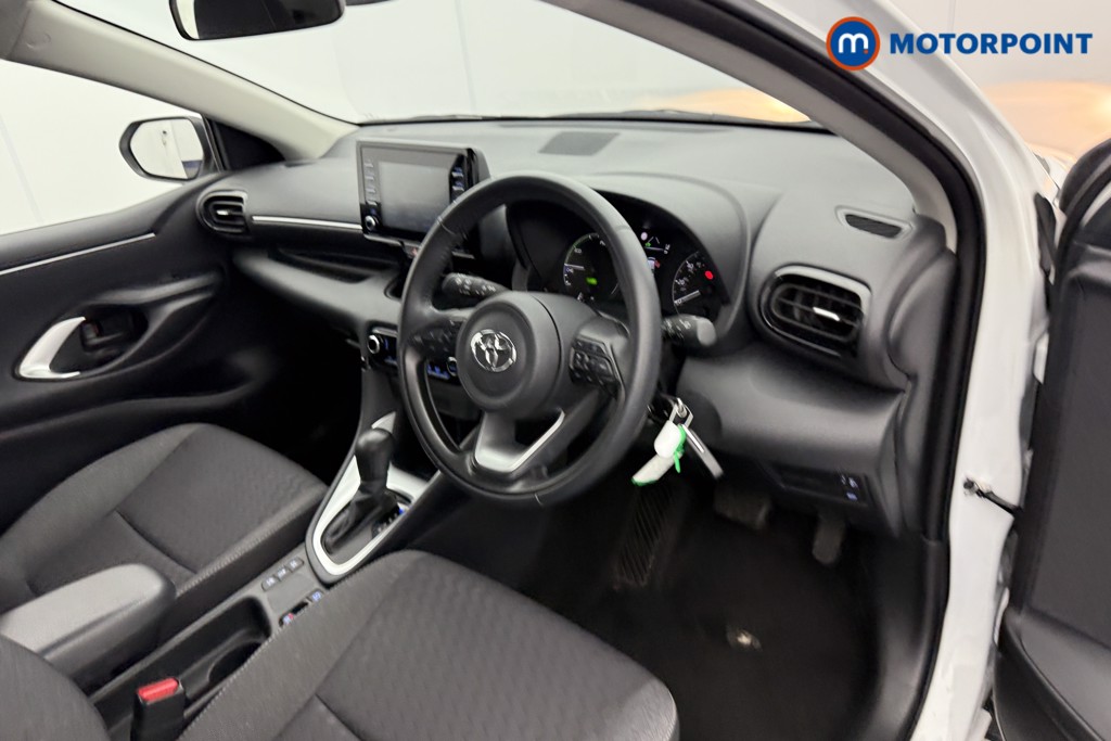 Toyota Yaris Icon Automatic Petrol-Electric Hybrid Hatchback - Stock Number (1544090) - 3rd supplementary image