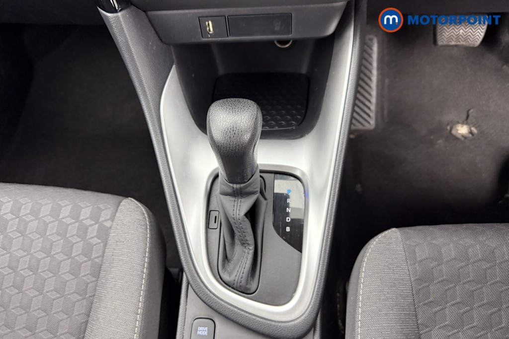 Toyota Yaris Icon Automatic Petrol-Electric Hybrid Hatchback - Stock Number (1544090) - 9th supplementary image